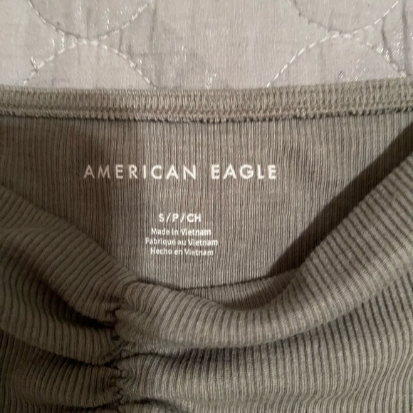 AMERICAN EAGLE~ GREEN OFF THE SHOULDER CROP TOP~SM - Picture 3 of 7